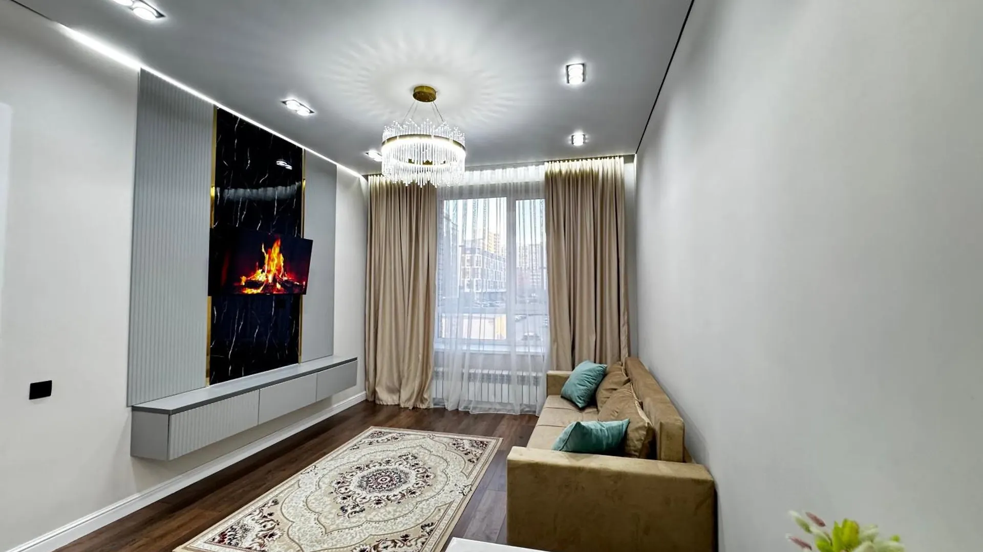 Красивые Апартаменты Возле Хан Шатыра Astana Appartement